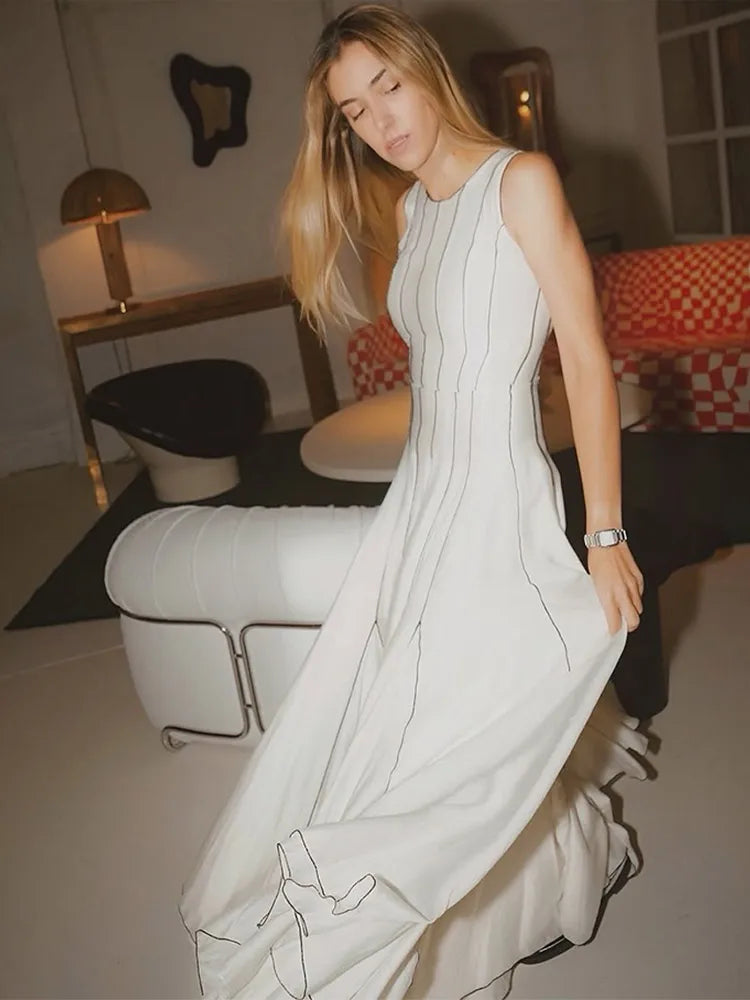 Black White Patch Pleated, Sleeveless And A-line Dresses.