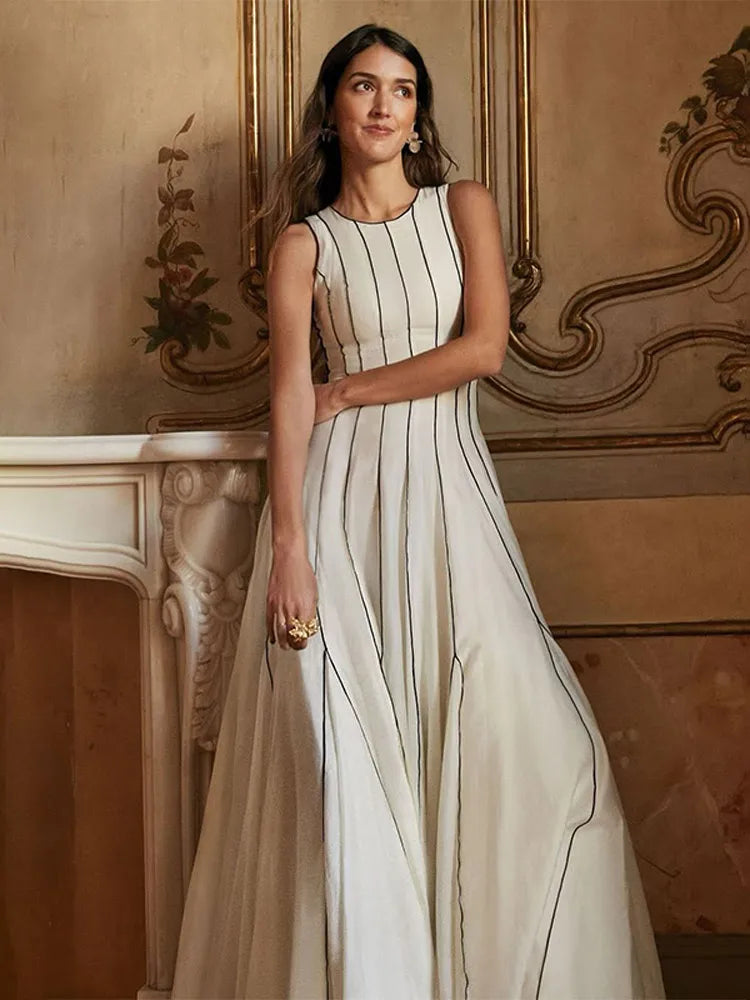 Black White Patch Pleated, Sleeveless And A-line Dresses.